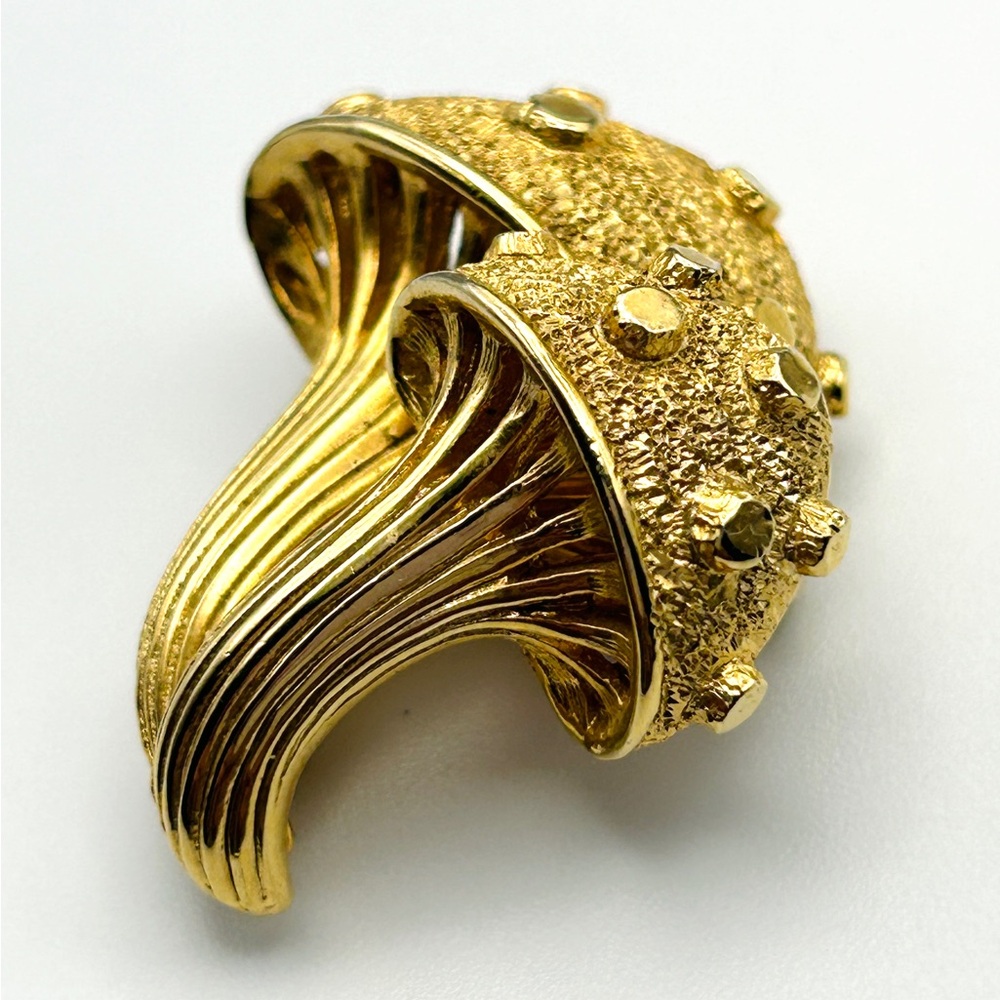 Vintage 60s Marcel Boucher Gold Tone Mushroom Brooch EUC - Picture 4 of 15